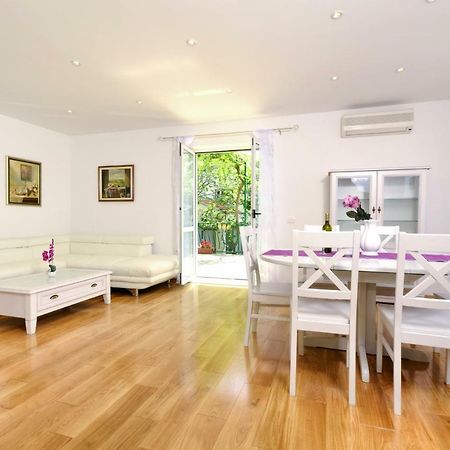 Apartments Vekic Makarska Exterior photo